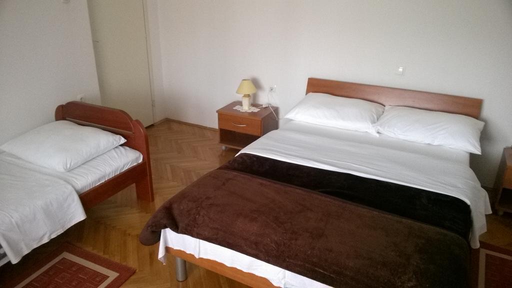 Apartment Saric Sukošan Kültér fotó