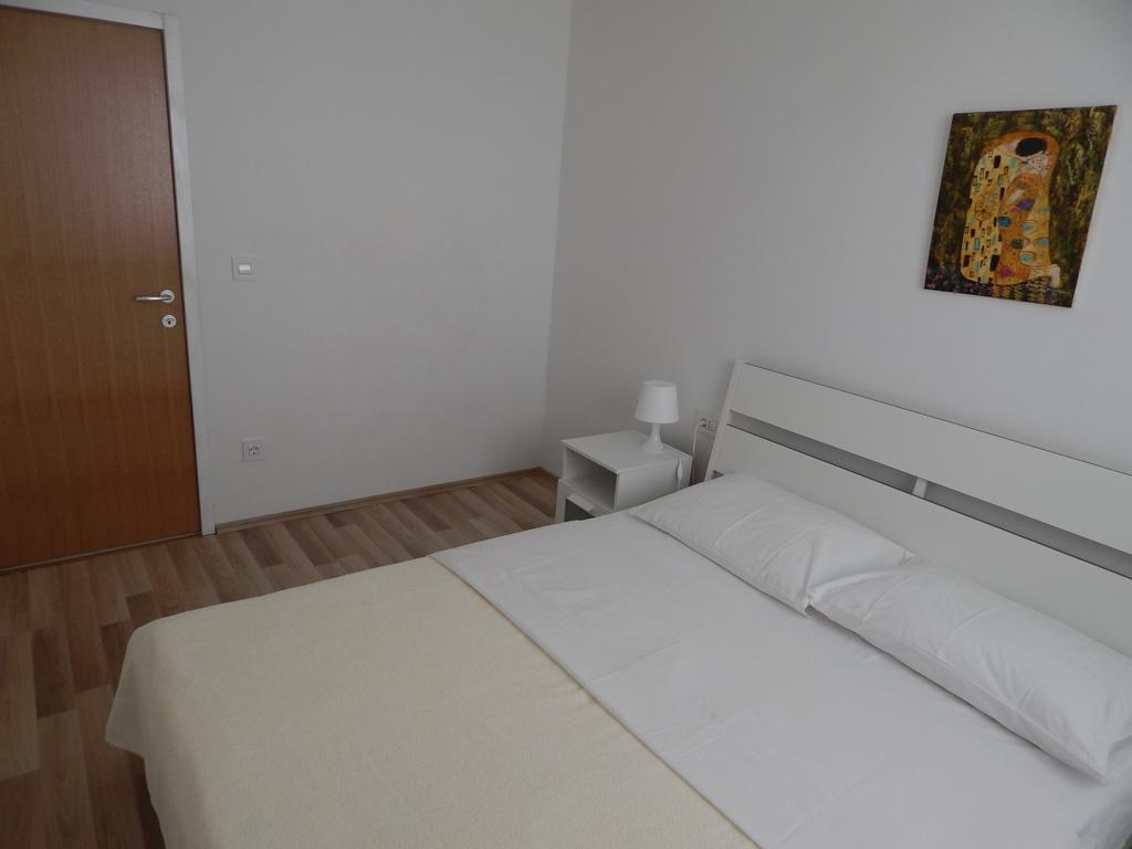 Apartment Saric Sukošan Kültér fotó