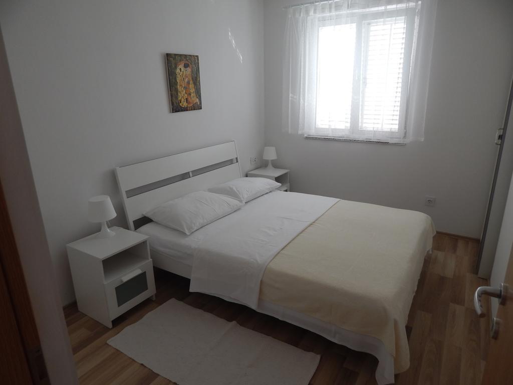 Apartment Saric Sukošan Kültér fotó